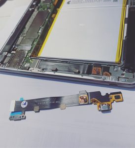 sostituzione connettore di ricarica tablet huawei desenzano del garda