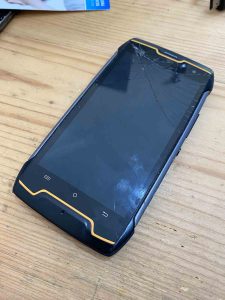 recupero dati da telefono cellulare con connettore di ricarica rotto